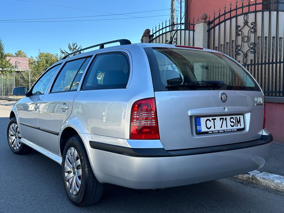 Skoda Octavia / Ambiente/ 1.6i 102Cp /AC/ Scaune incalzite/ ACTE LA ZI