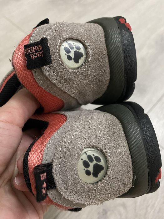 Adidasi drumetie jack wolfskin marime 32