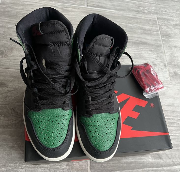 Jordan Retro 1s Pine Green 2.0