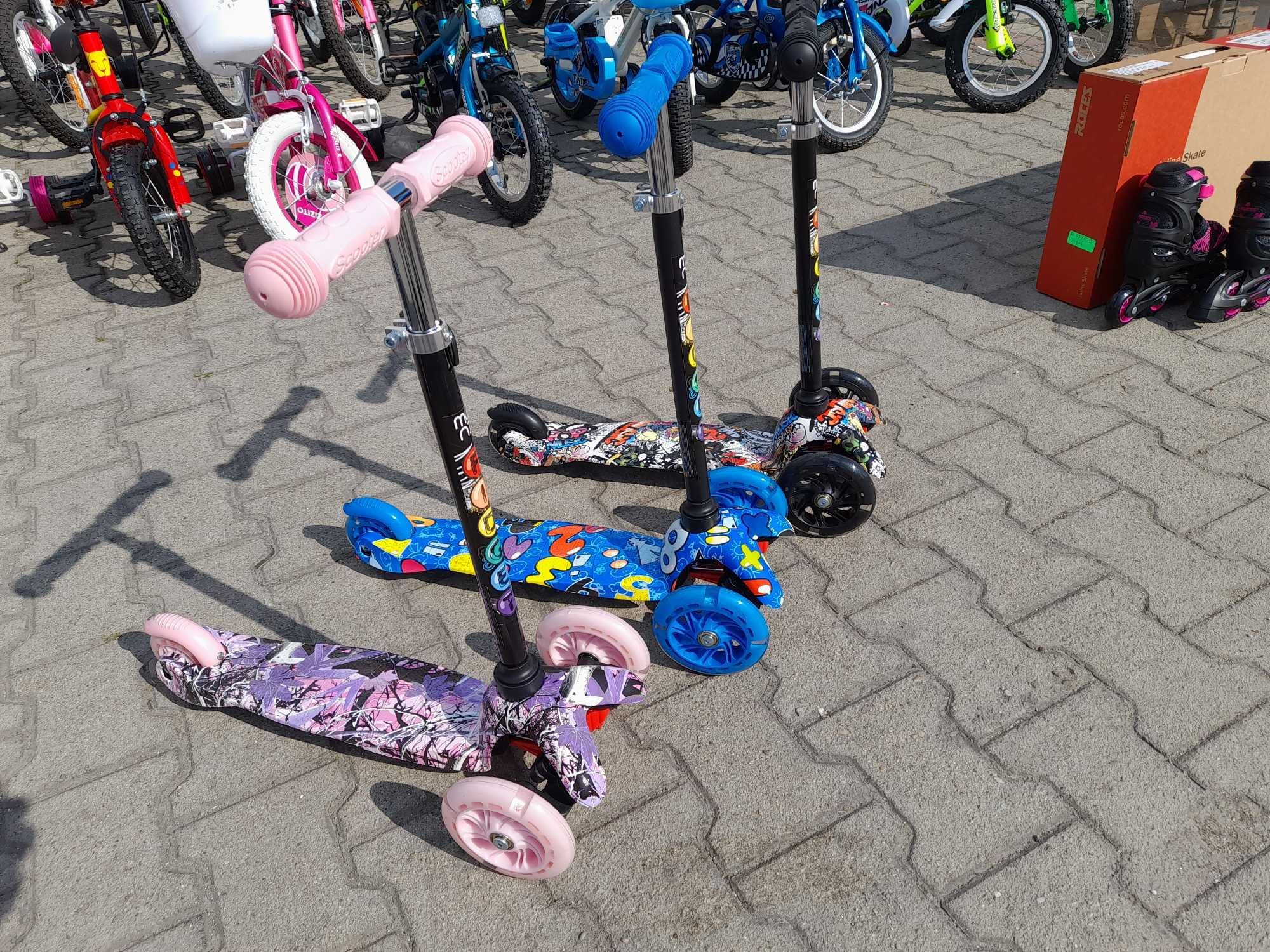 MONI Детска тротинетка FIDGET