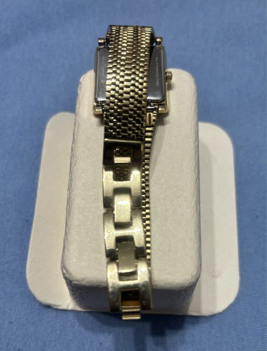 Ceas Fossil model superb, sidefat, ecran in 3 culori