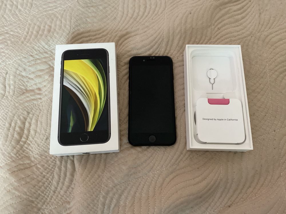 iPhone SE 2020 в идеальном состоянии, б/у
