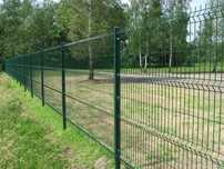 Construim garduri din plasă bordurata la oferta