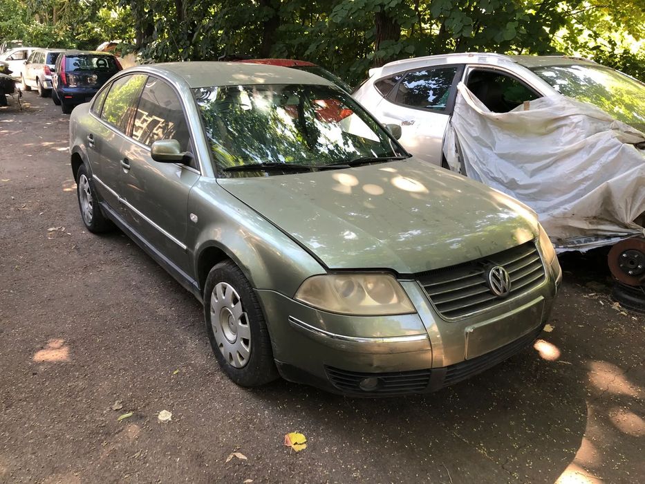 Dezmembrez VW Volkswagen Passat B5.5 sedan verde 2002 1.9 TDI AVF