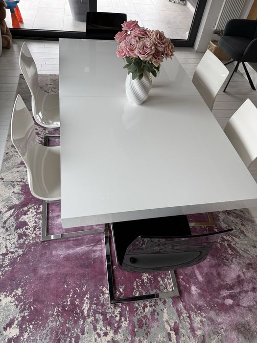 Set masa extensibila si 6 scaune Rovere