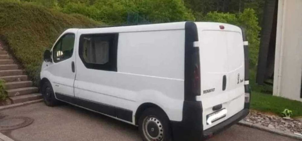 Renault trafic camper