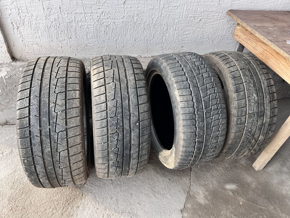 Зимние колеса 4шт 255/45/18