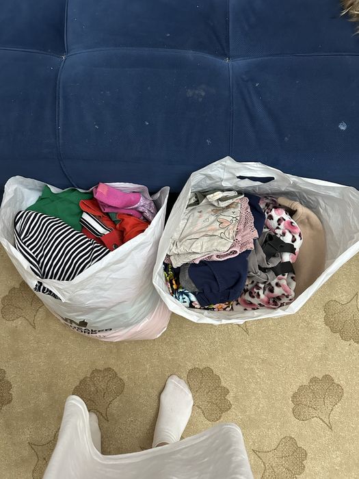 Отдам бесплатно детские вещи