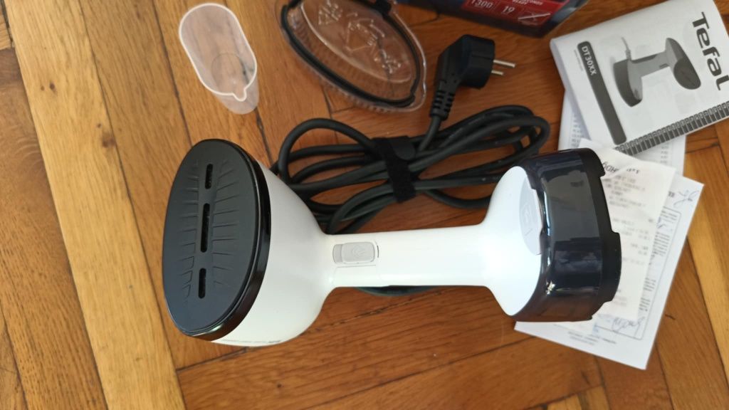 Уред за гладене с пара Access Steam Pocket, Tefal DT 3030
