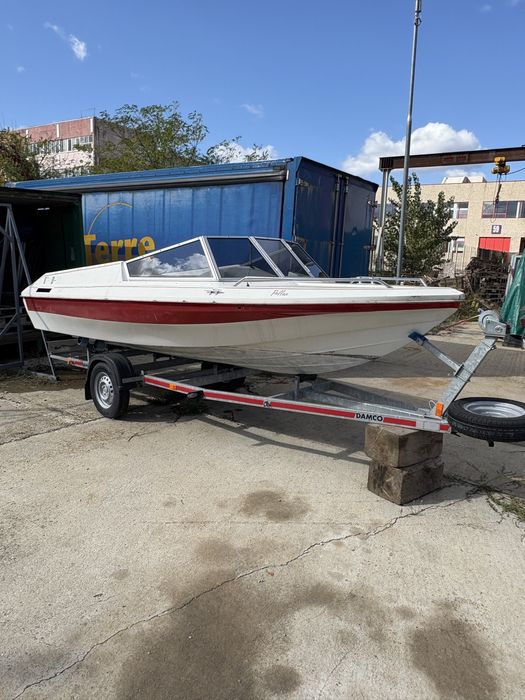 Vand peridoc si  barca