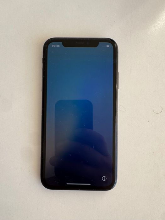 iPhone 11 в хорошем состоянии