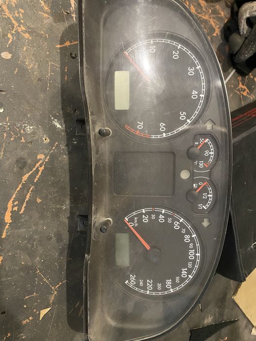 Пассат б 5 Щиток приборов, блок комфорта, кожух руля