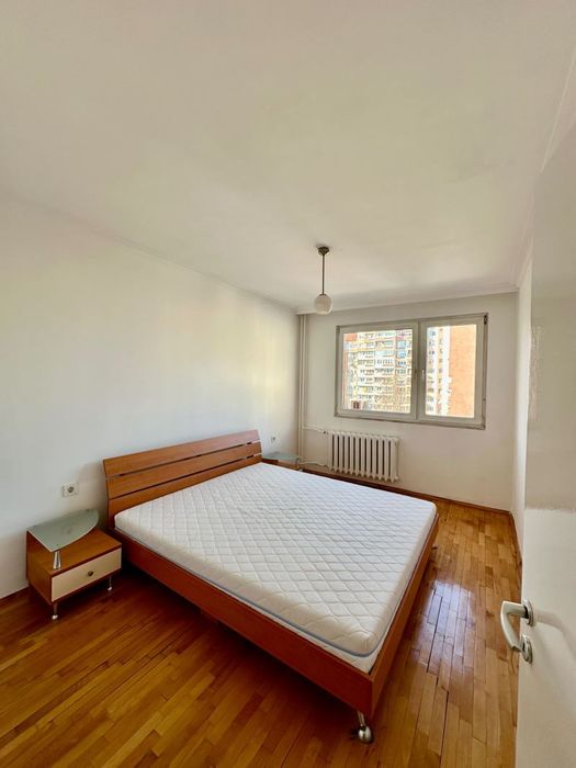 Дава се под наем Четиристаен апартамент в София, Белите брези - 120 кв.м за 700 € - Снимка #9