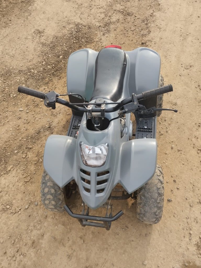 Vând atv de 125 cc