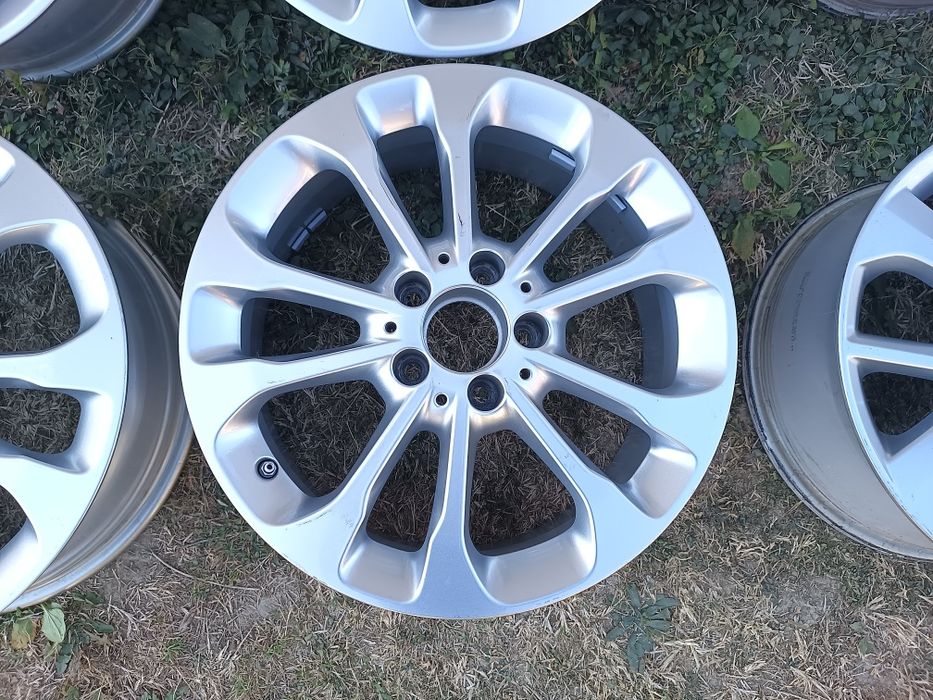 Мерцедес 17 цола, Mercedes GLA W156