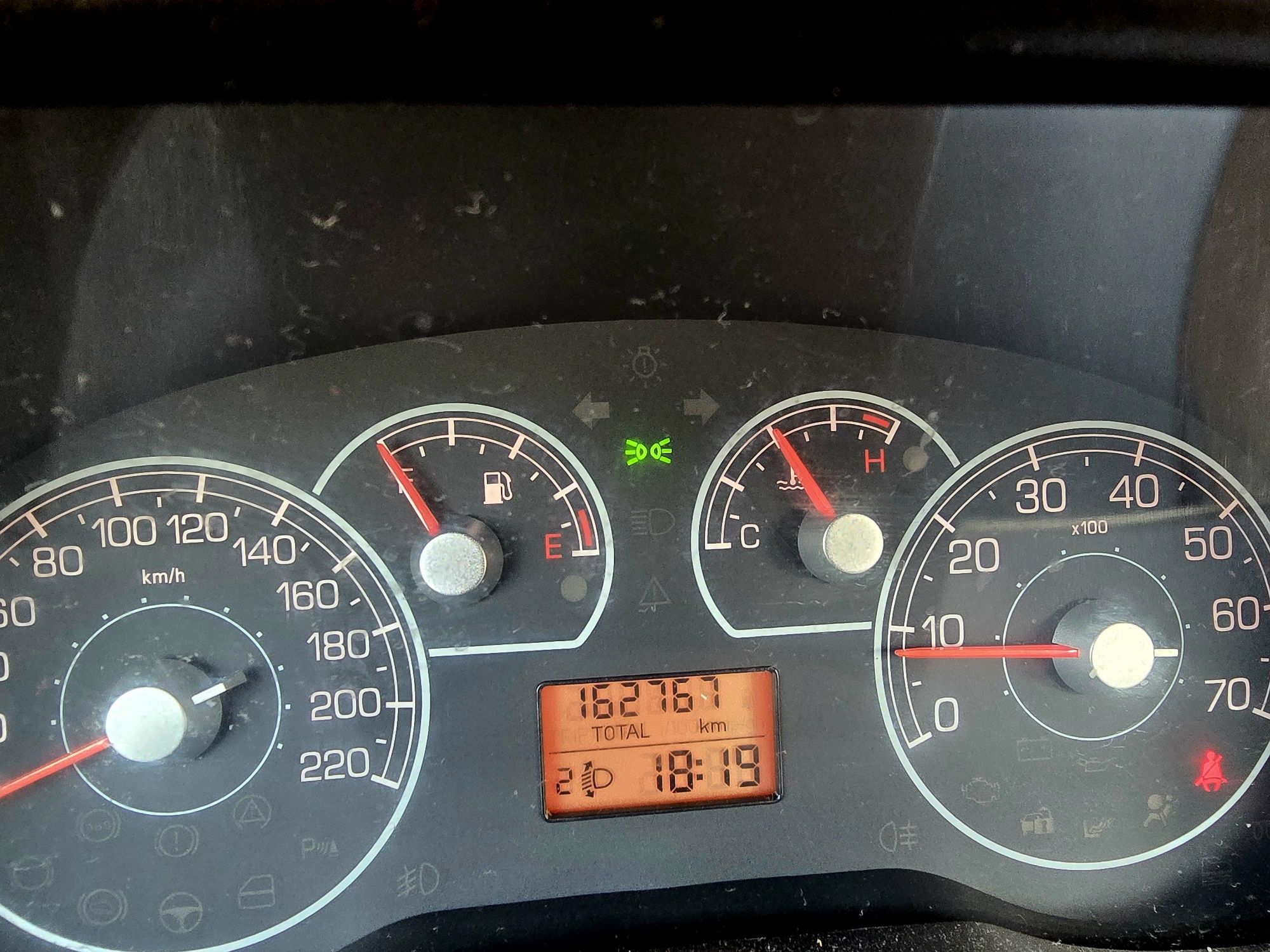 Vand Fiat Punto 2008 Stare buna