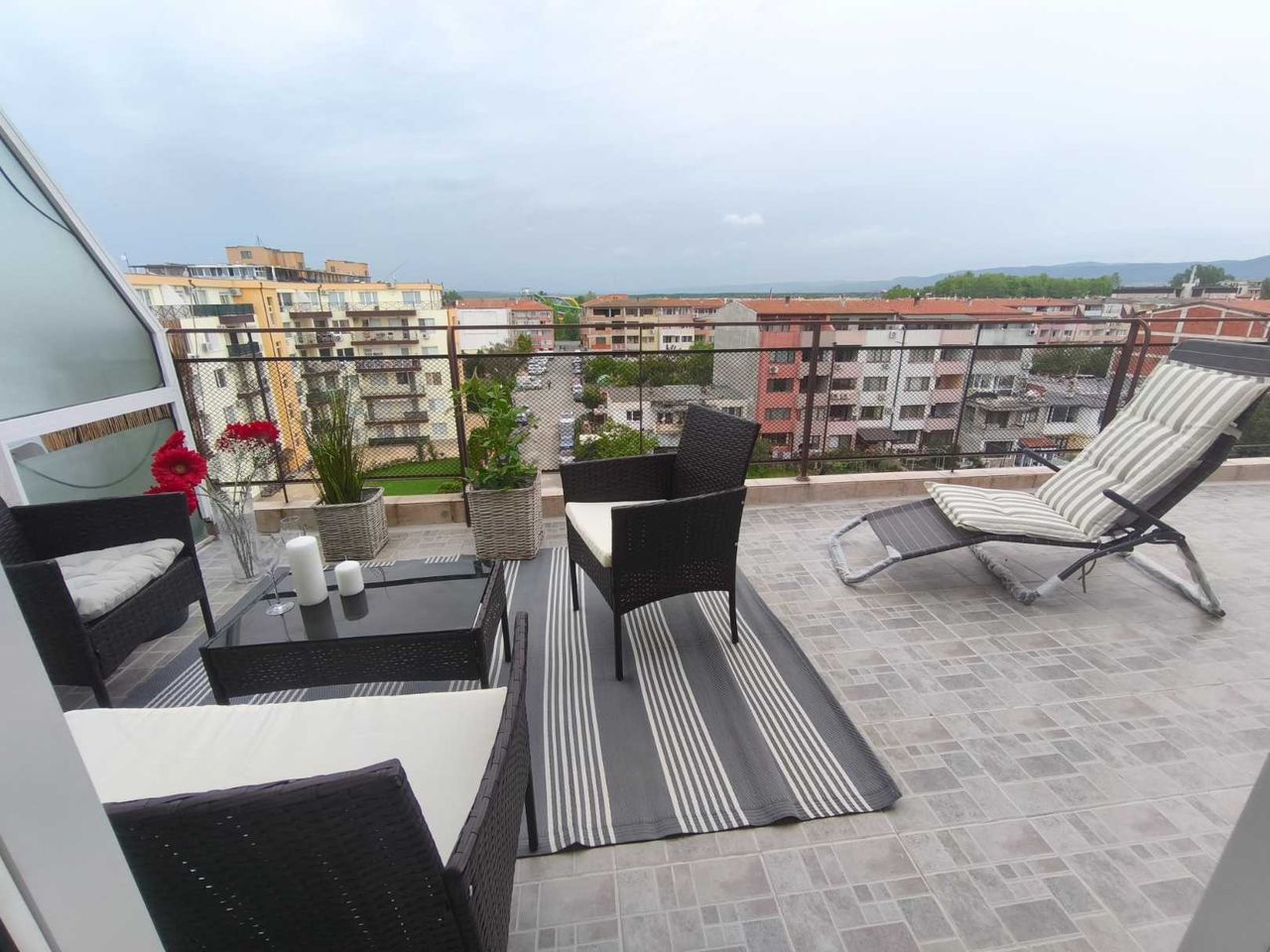 Продава се Двустаен апартамент в к.к. Слънчев бряг - 66 кв.м за 1061 €/кв.м - Снимка #13