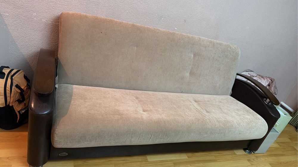 Продам диван и кресло