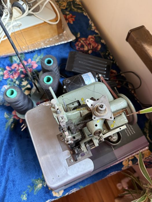 Продаётся оверлок китайский бабочка