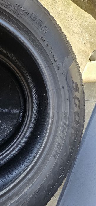 275 50 R 20 Pirelli Iarna