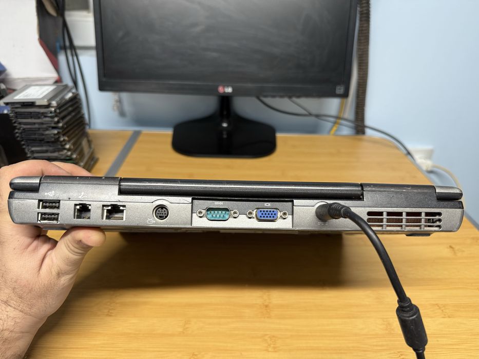 Laptop Dell Latitude D520