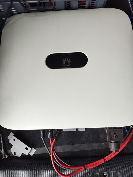 Invertor trifazat Huawei SUN2000-5KTL-M1 + Smart Power Sensor – stare