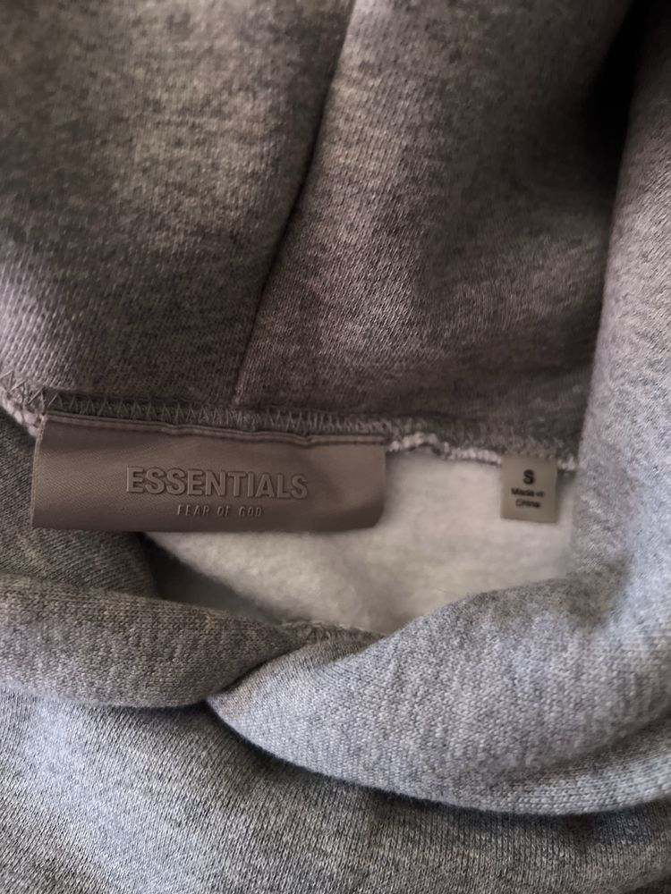 Essentials hoodi