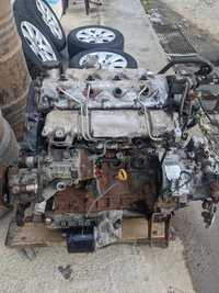 Dezmembrez Toyota RAV4 4portiere 2005 diesel