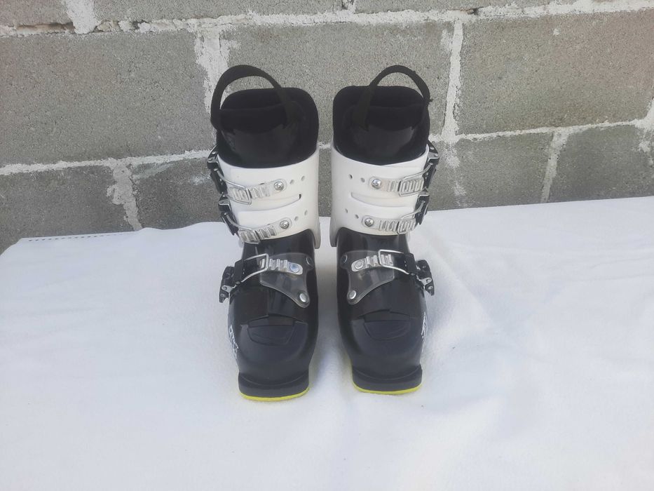 Ски обувки 22,0-22,5см. Atomic Waymaker Jr