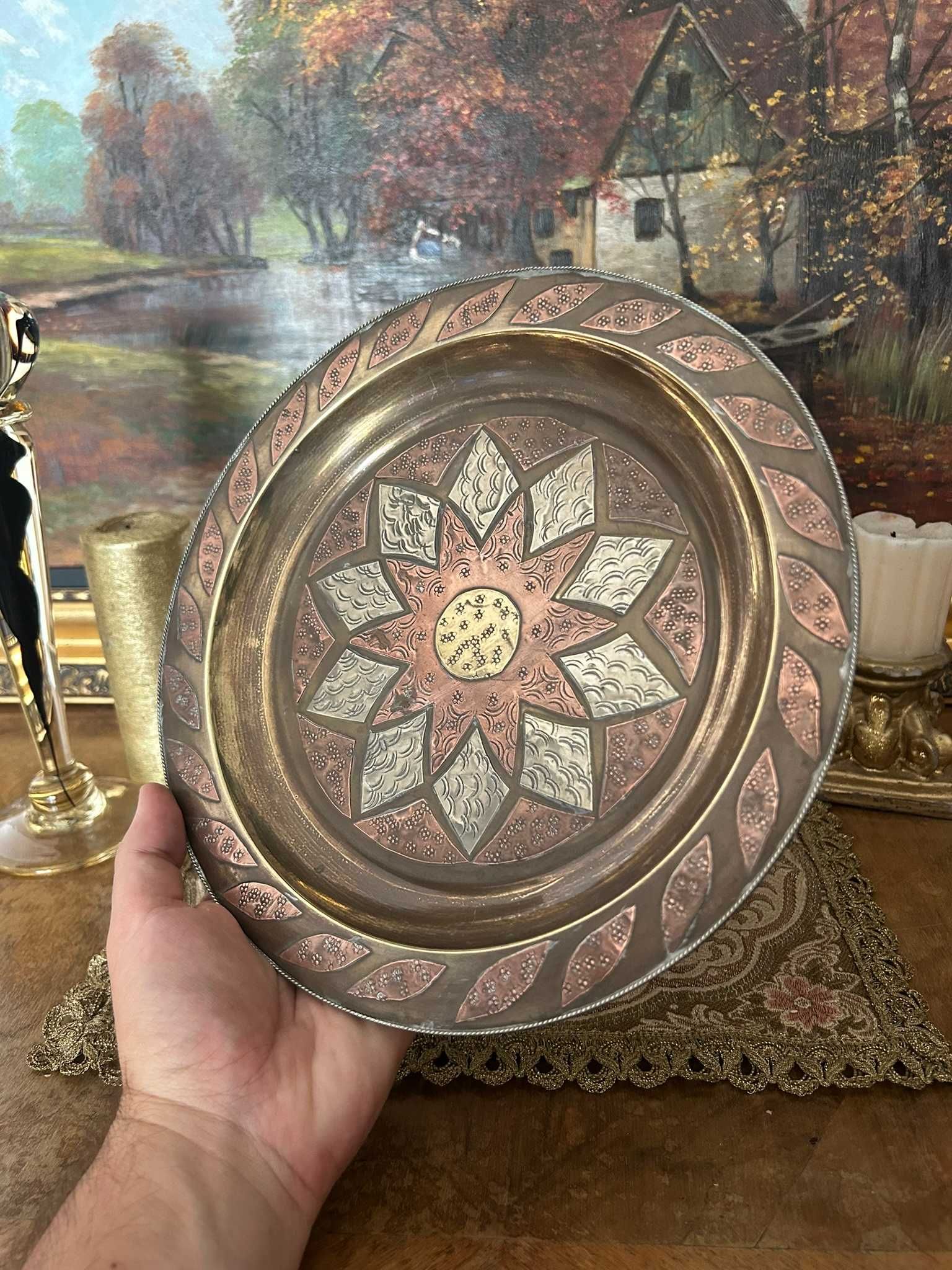 A168 Farfurie decorativa placheta 334g 25cm diametru lucrata manual