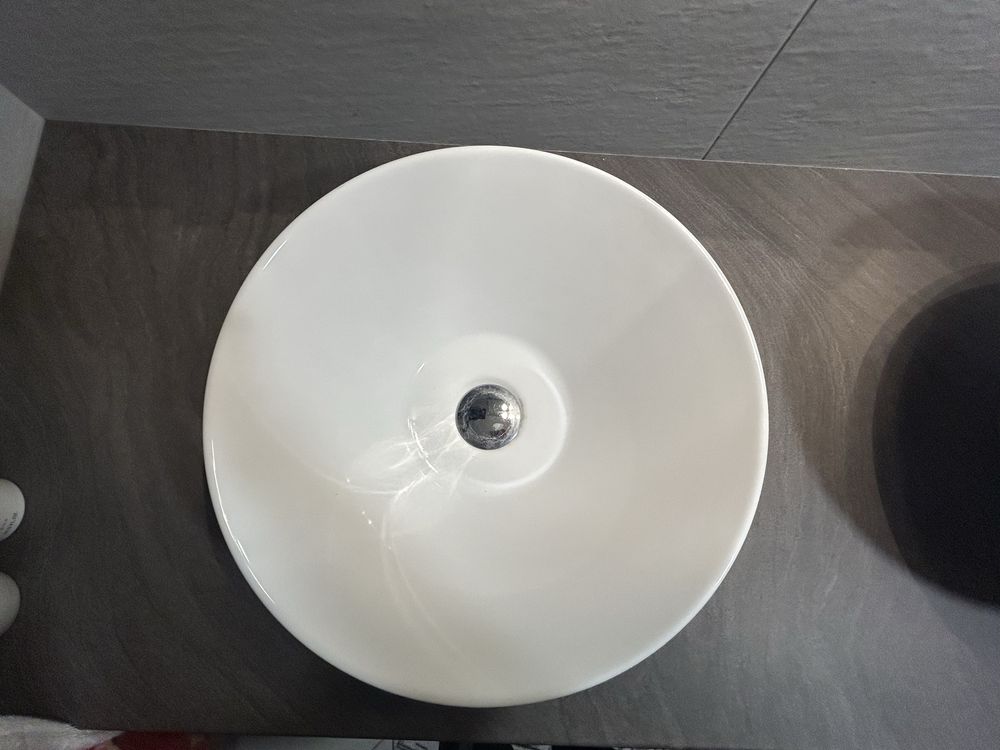 Lavoar pe blat rotund diametru 50 cm