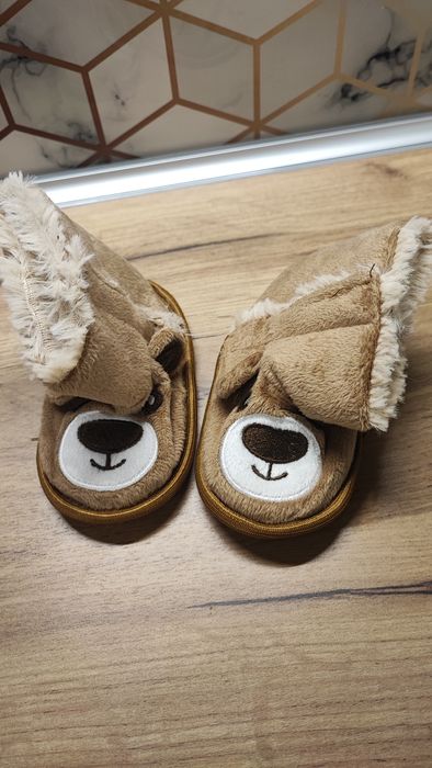Детски пантофи и топлинки за в количката от 18 н.  до 23 н.