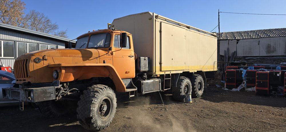 Продам кунг с Урала