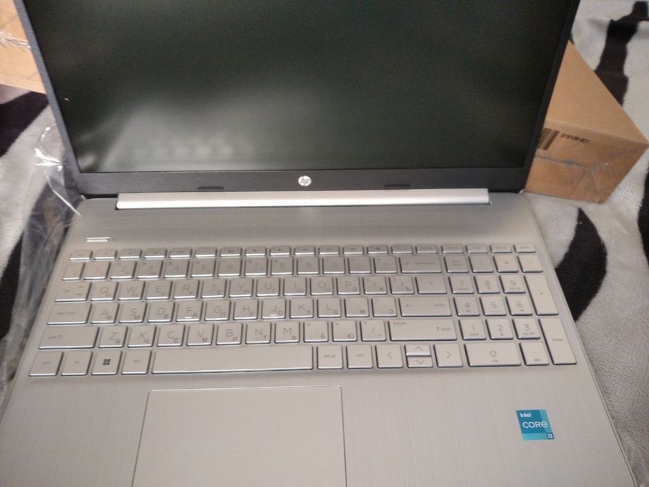 Продаю срочно!!! Новый ноутбук