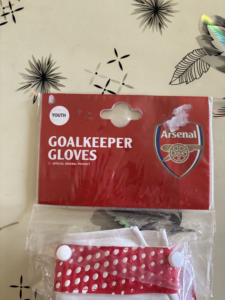 Вратарски ръкавици Арсенал / Arsenal Goalkeeper Gloves