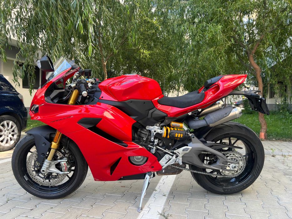 Ducati Panigale V2 S 2025