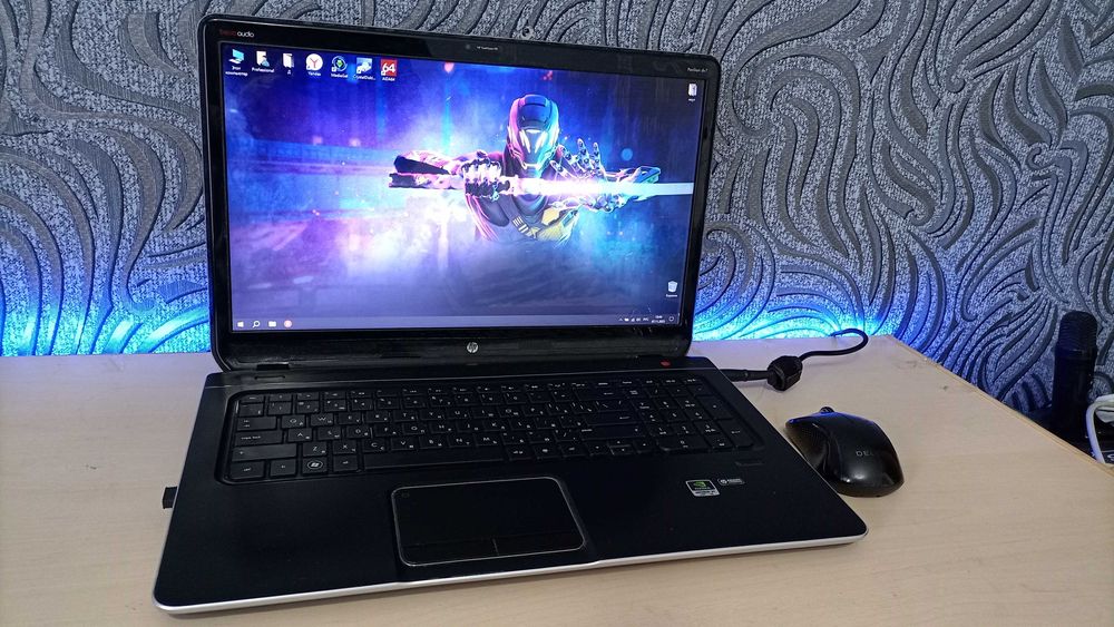 Ноутбук Core - i7.