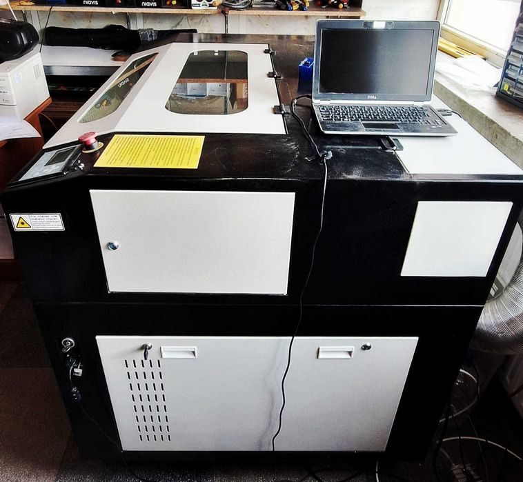 Laser gravură și tăiere CO₂ SF960 | Format 900x600mm | Stare f bună