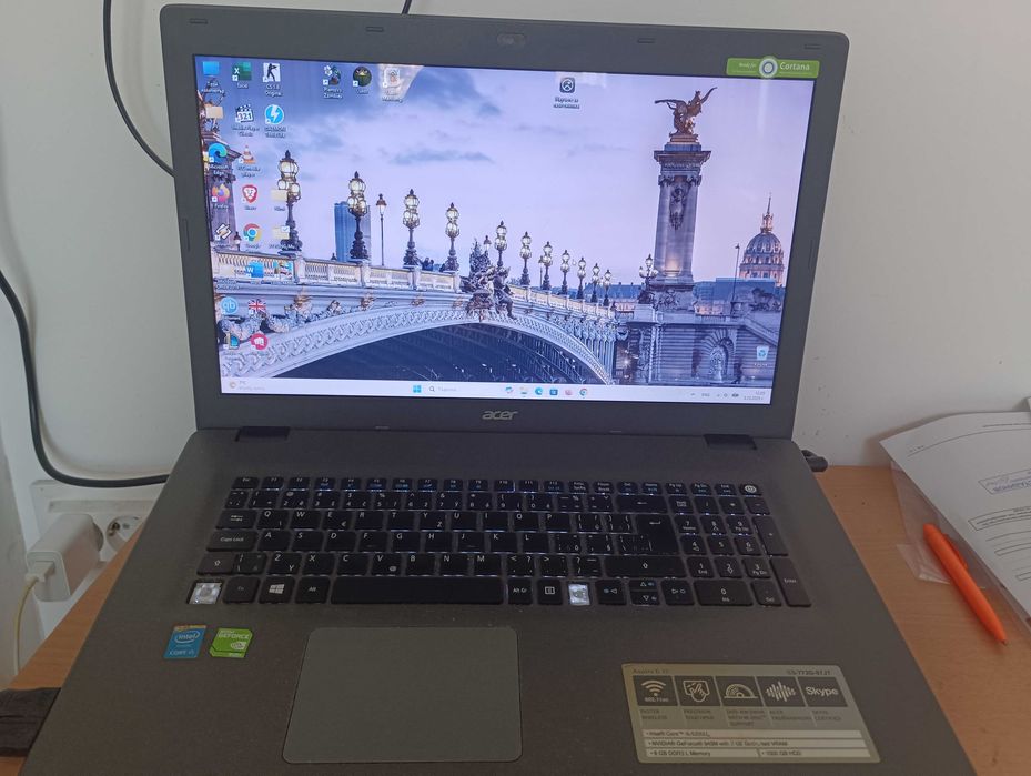 Продавам Лаптоп Acer Aspire E 17