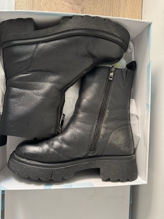 Зимние ботинки.