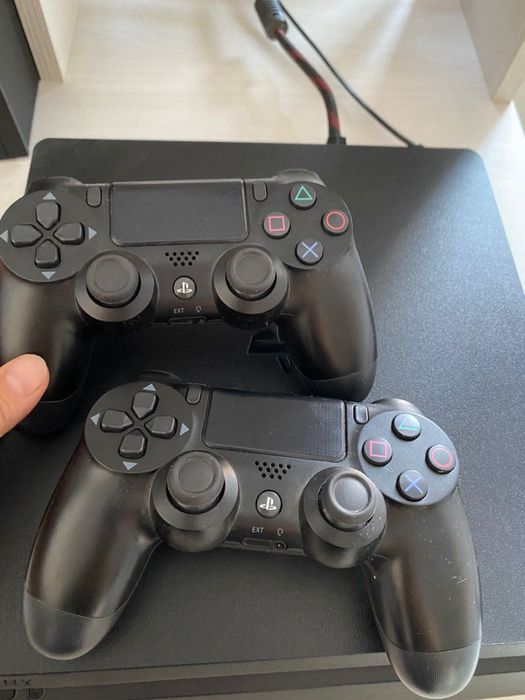 Sony Playstation 4 Slim 1Tb в полной комплектации