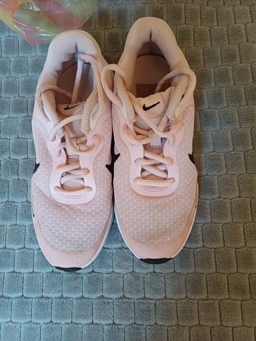 Детски маратонки найк