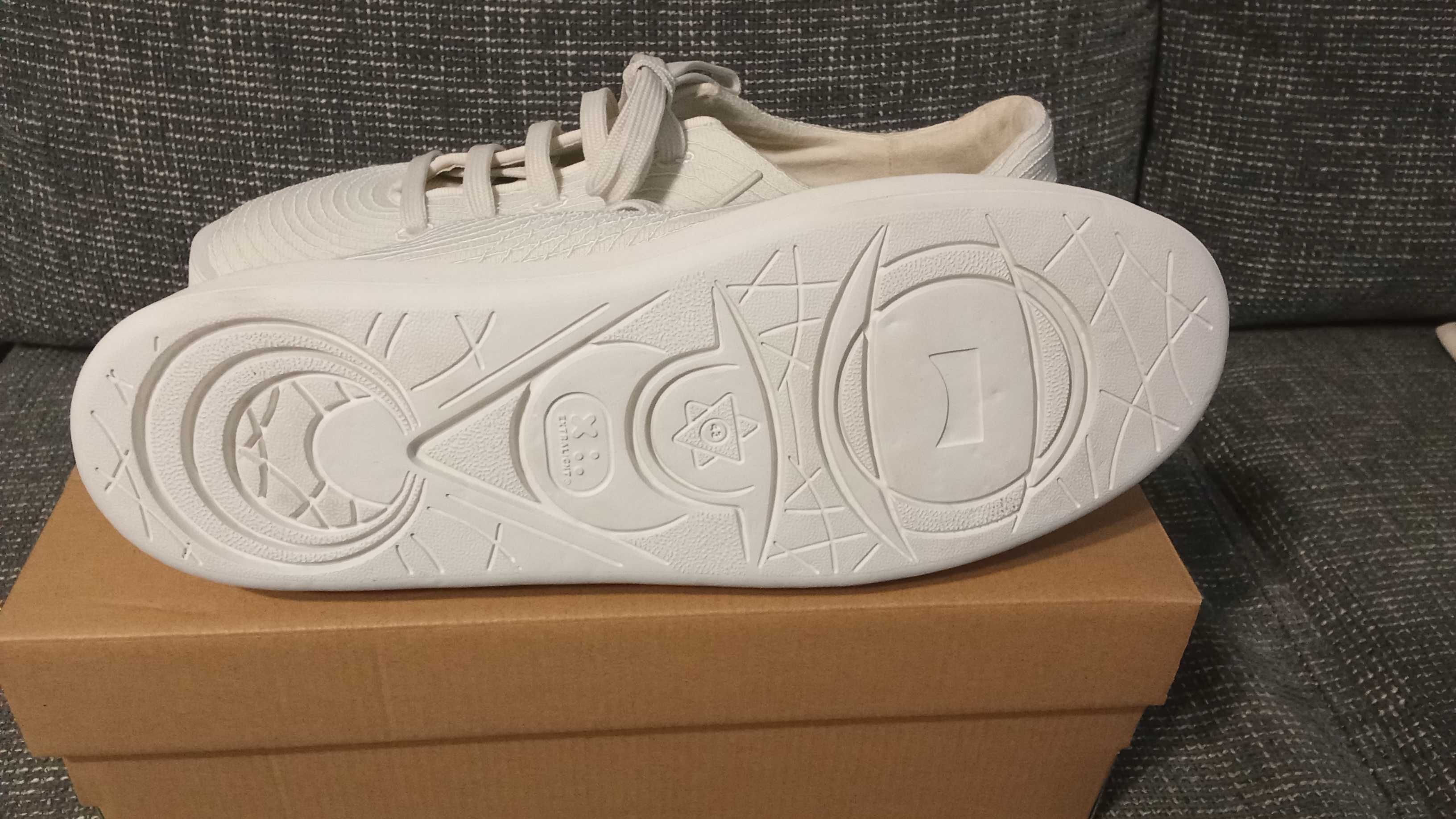 Кецове Camper,,Courb" цвят бял