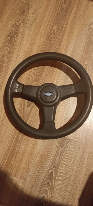 Спортен волан за форд