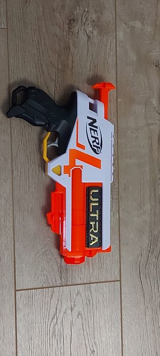 NERF ULTRA Blaster 4 ca nou