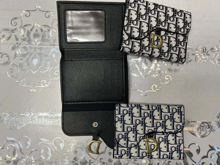 Новые    портмоне.