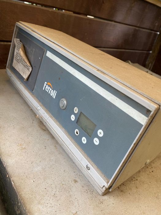 Vand centrala termica pe lemne Ferroli 50kw 200L