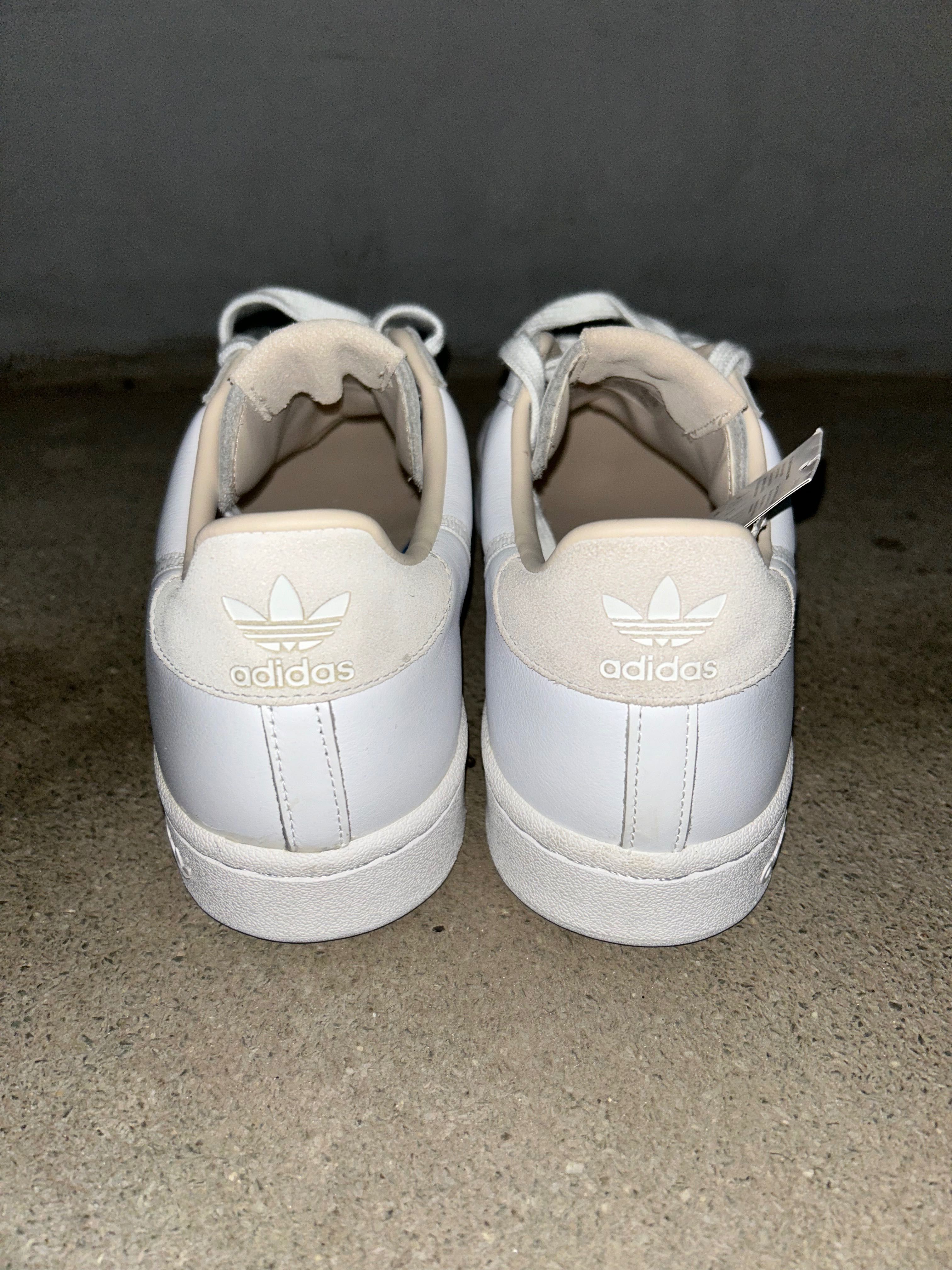 Adidas      обувки