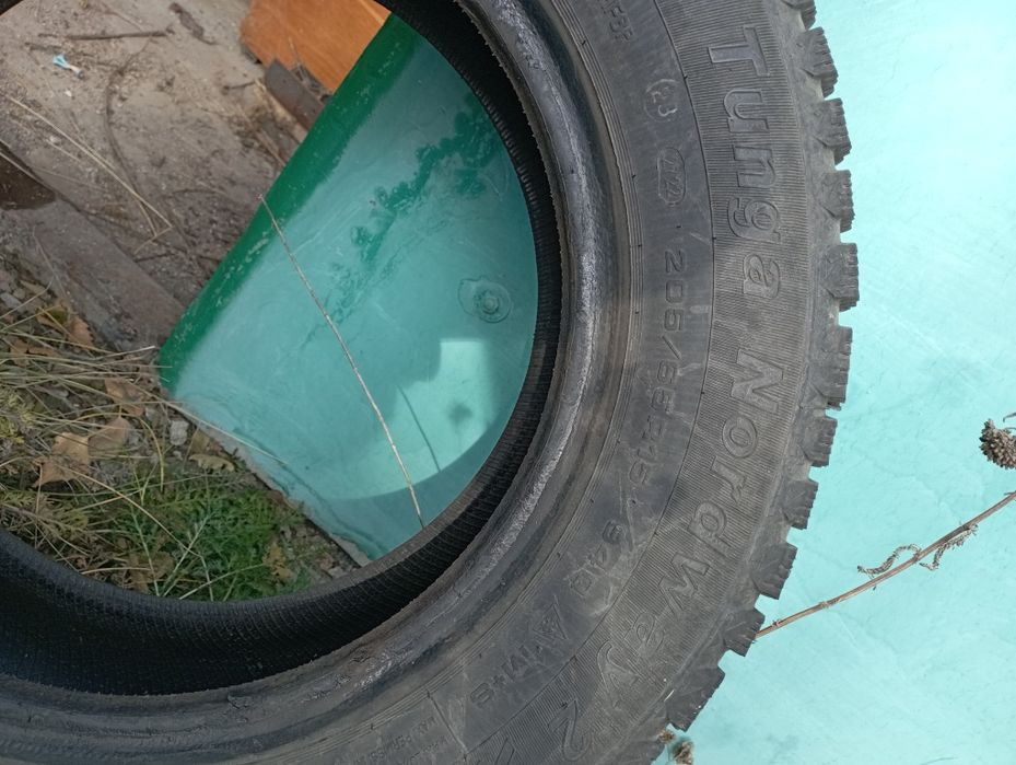 Продам хорошую зимнию резину