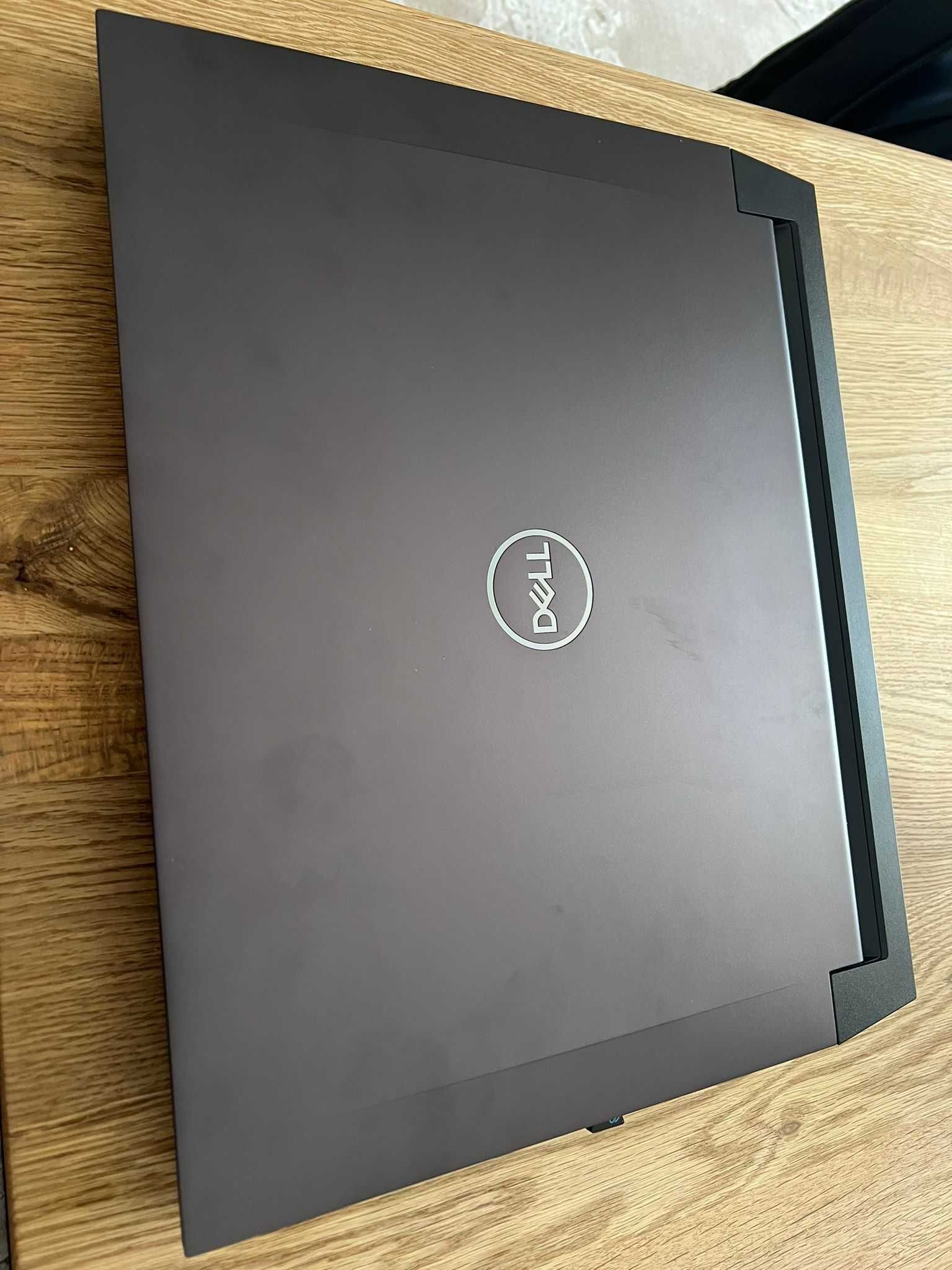 Laptop Gaming Dell Inspiron G16 7630